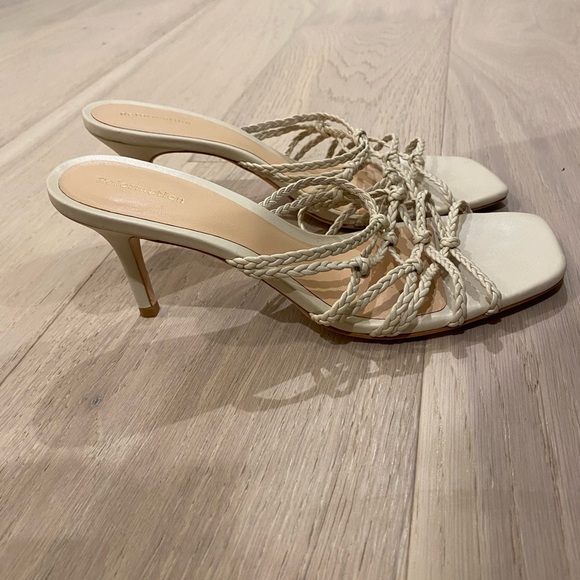 Reformation heel sandals size 8 color ivory new - Picture 2 of 3